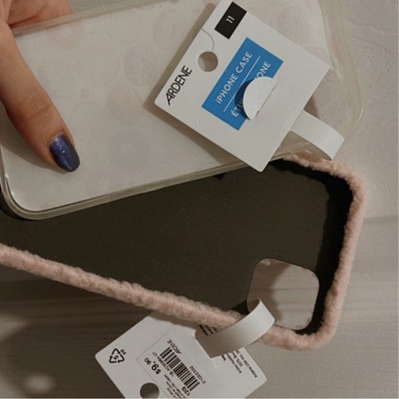 🛍️6/$25! NWT IPhone 11 case - Picture 3 of 4